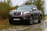 Nissan Navara NP300 2,3d Twin Turbo Double Cab