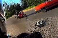 Motocykel vs Audi
