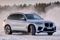 BMW iX5 Hydrogen Concept počas testovania na severe