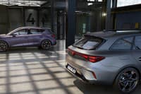 Cupra Formentor a Leon Dark Void