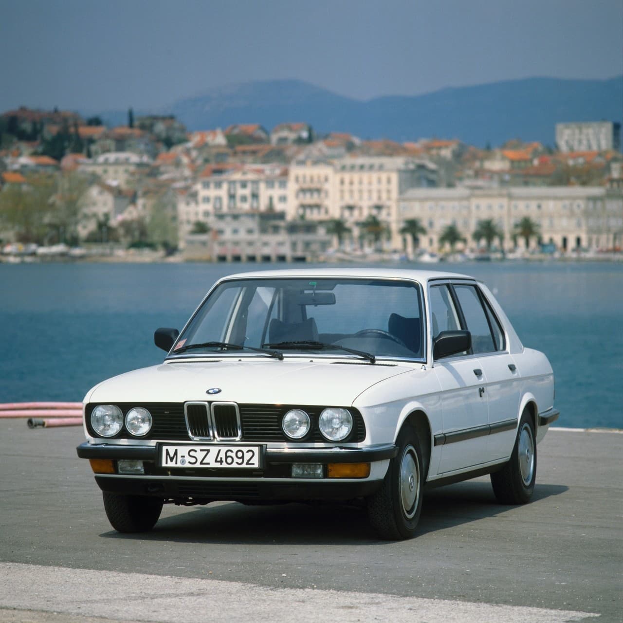 BMW rad 5 2023