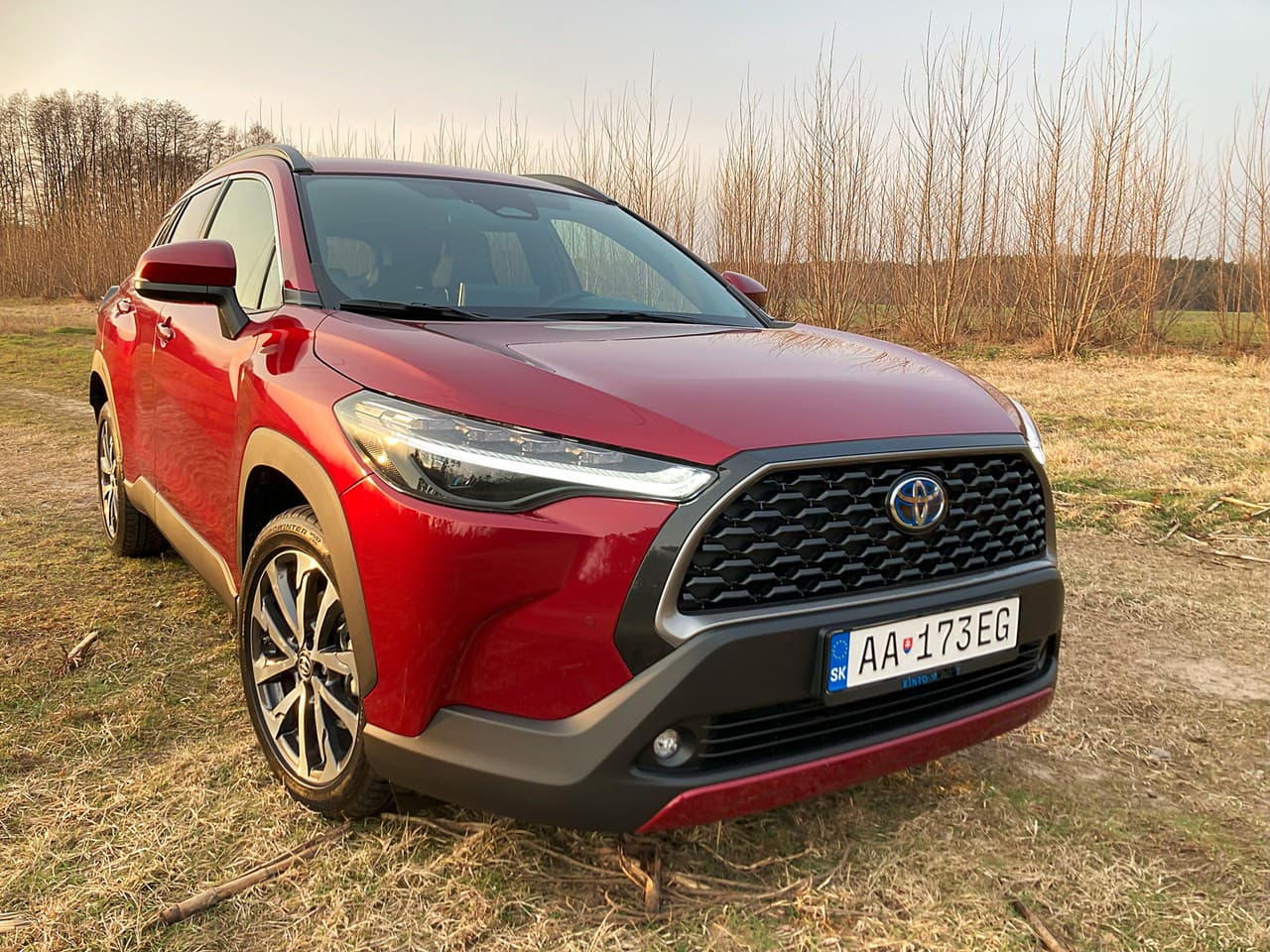 TEST: Toyota Corolla Cross 1.8 Hybrid – konečne s novým motorom a s ...