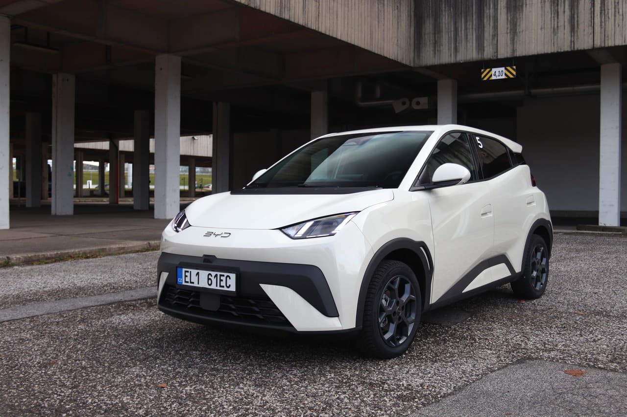PREMIER TOUR : BYD Dolphin Surf – extrêmement sûr, mais bon marché