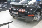 Bugatti Veyron je v