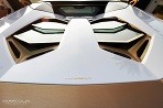 Pozlátené Lamborghini Aventador LP700-4