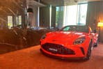 Aston Martin Vantage v