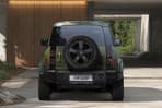 Land Rover Defender 2025