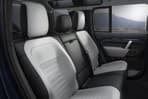 Land Rover Defender 2025