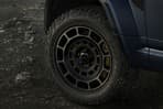 Land Rover Defender 2025