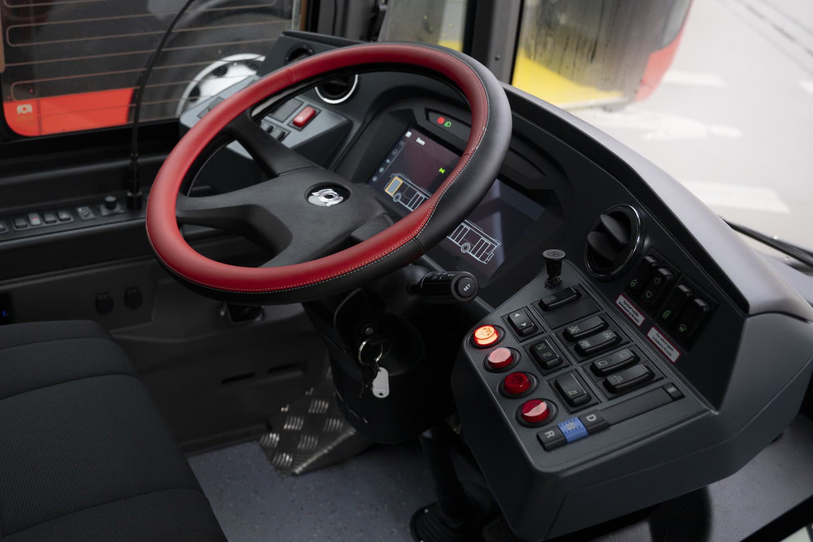 Nové kĺbové autobusy Bratislava