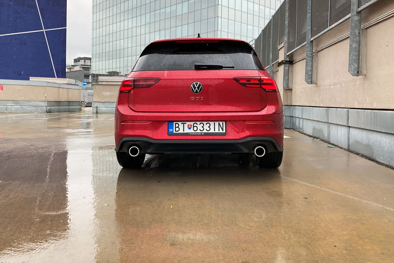 Volkswagen Golf GTI