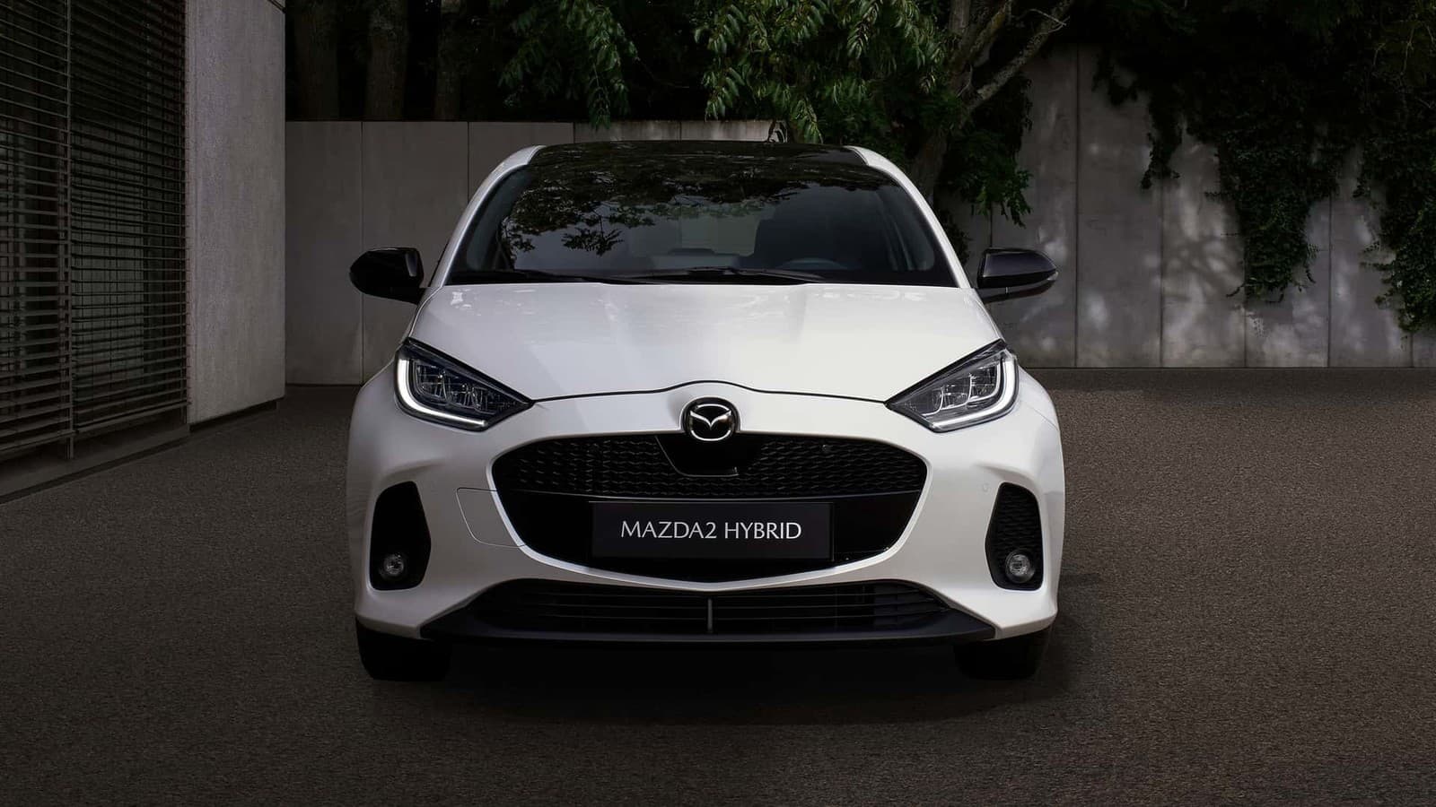 Mazda 2 hybrid facelift 2023
