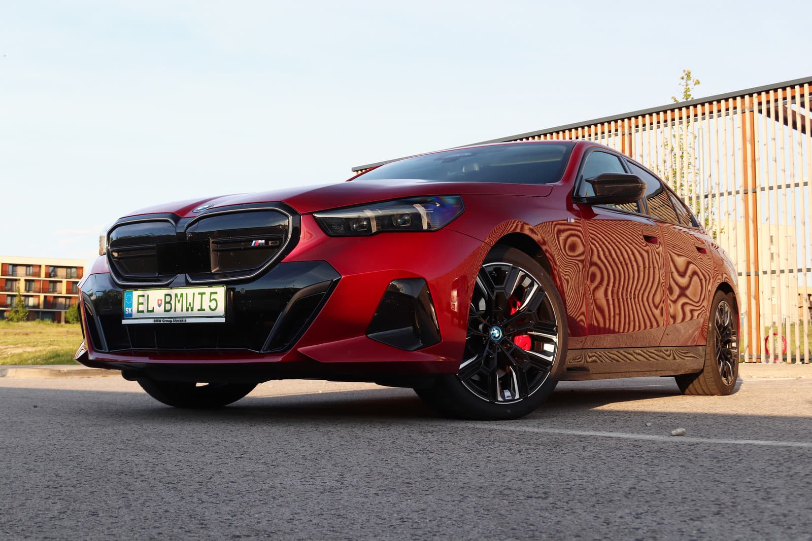 BMW i5 M60