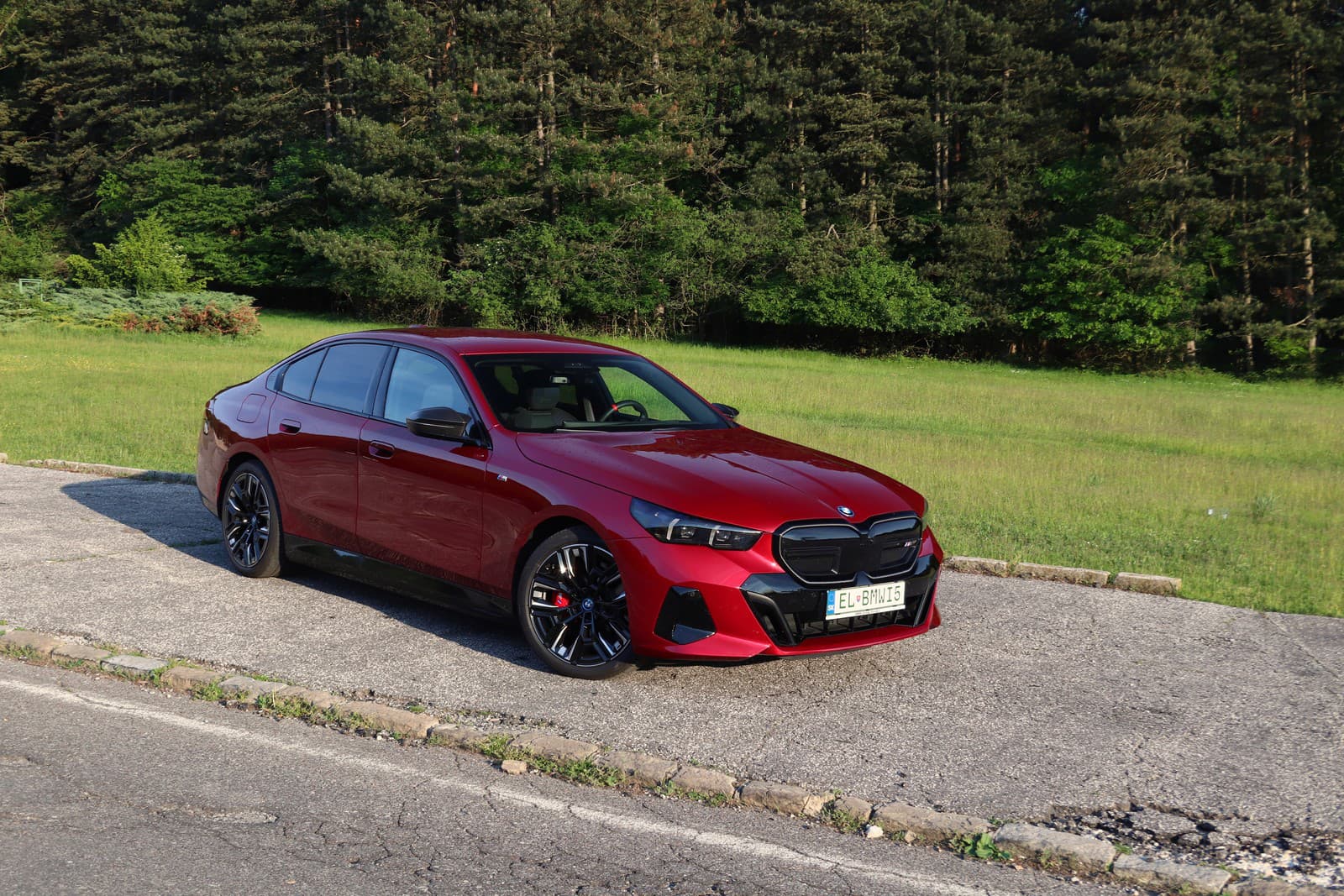 BMW i5 M60