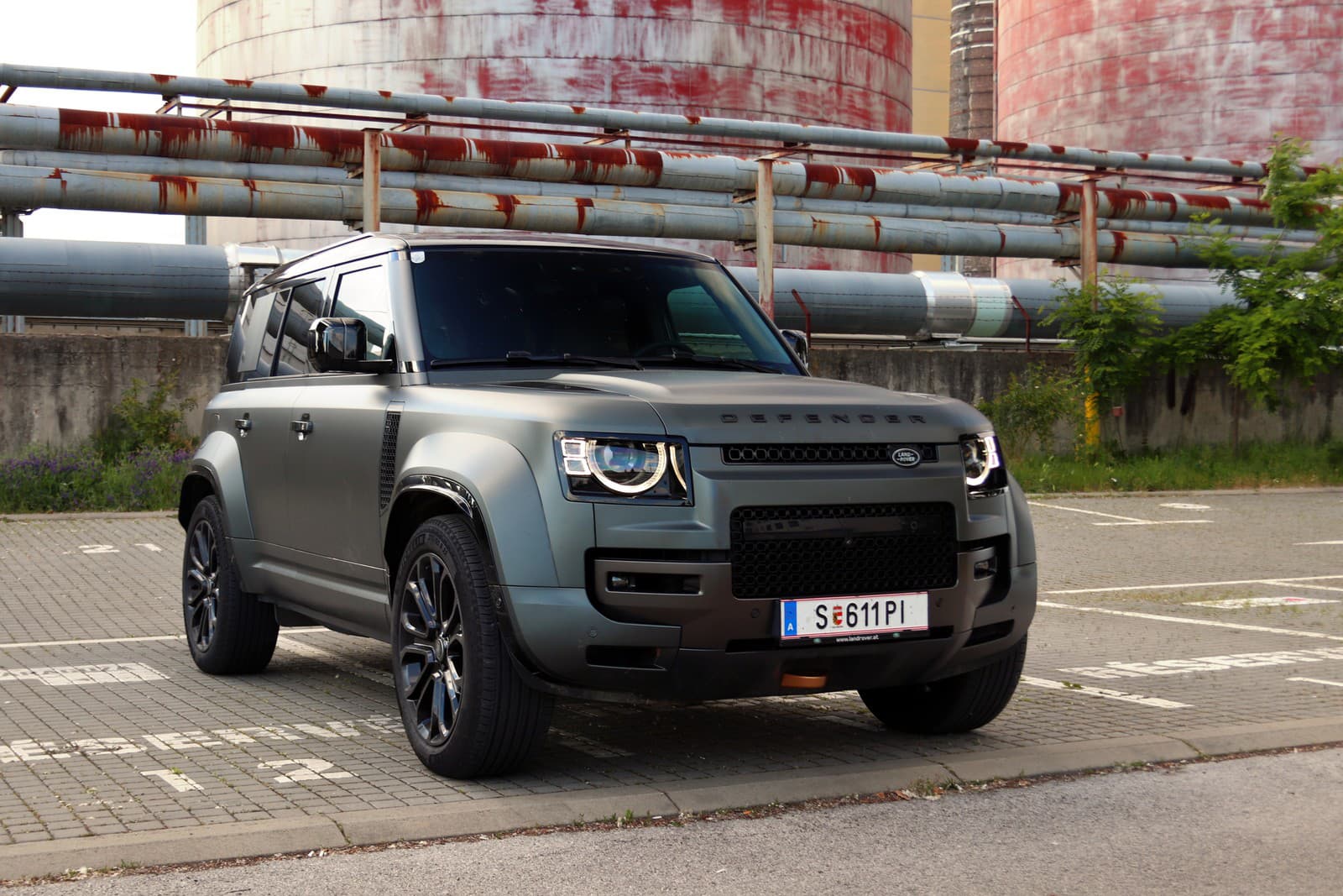 Land Rover Defender 110 OCTA