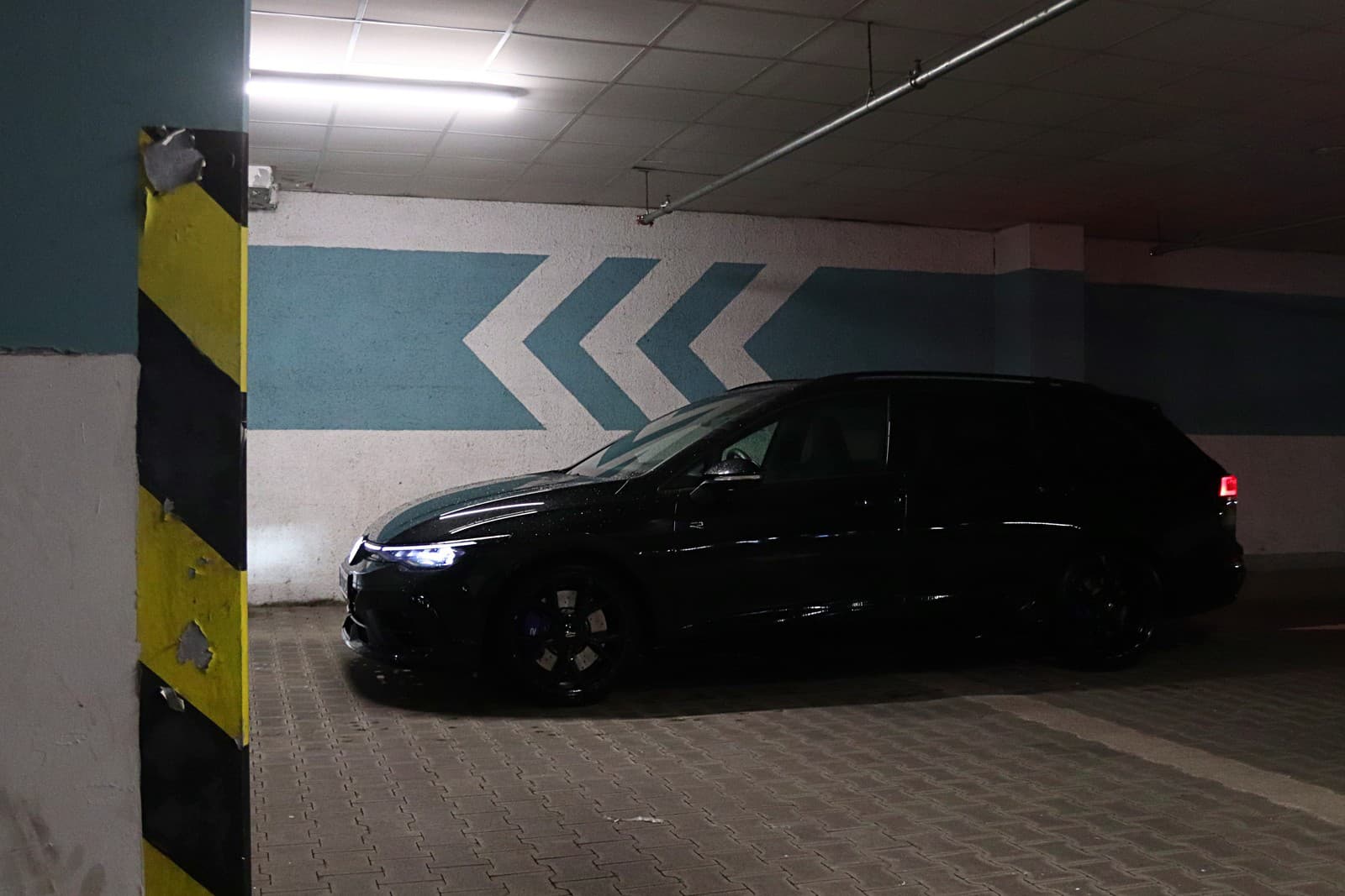 Volkswagen Golf R Variant