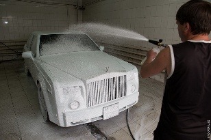 Rolls-Royce Phantom si postavil