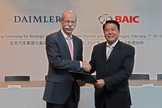 Daimler kupuje podiel v