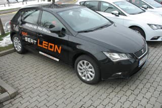 SEAT Leon je Automobil