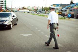 Polícia, kontroly, hliadky