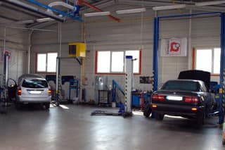 Servis auta pred dovolenkou