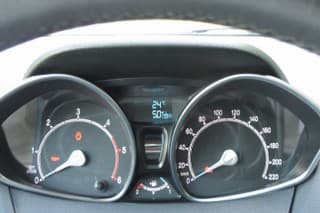 Ford B-MAX je vozidlo