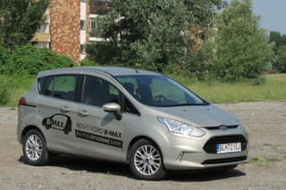 Ford B-MAX je vozidlo