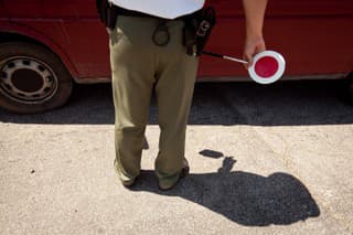 policajné hliadky, kontrola