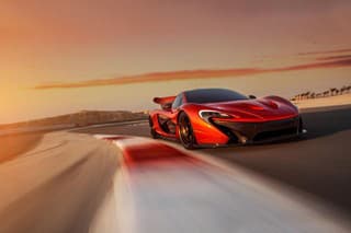 McLaren P1 pokoril na