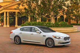 KIA K 900