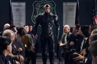 RoboCop vraví: Drive Sober