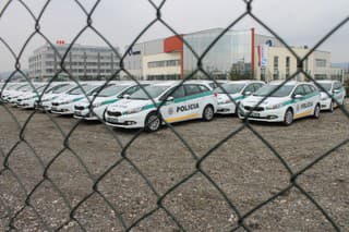 Nové policajné autá sa