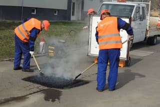 Oprava cesty infražiarením v