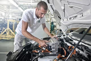 Škoda Auto predáva stále