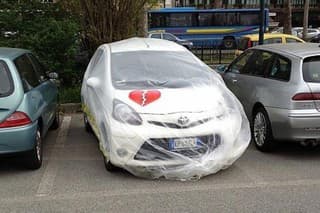 Toyota vo fólii zlomila