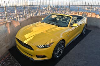 Ford Mustang na Empire