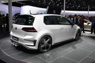 Volkswagen Golf R 400