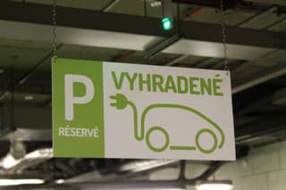 Elektromobily dostali zelenú aj