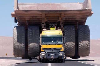 Caterpillar 797B sa vezie