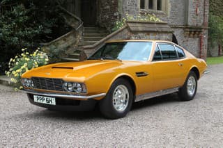 Aston Martin DBS zo