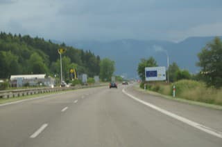 Diaľnice na Slovensku