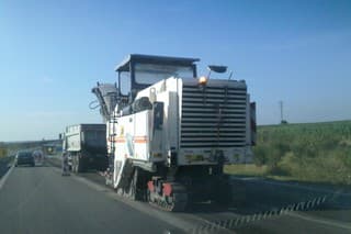 Opravy R1