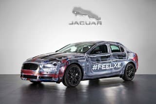 Jaguar XE sa predstaví