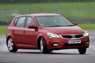 Kia cee´d - auto