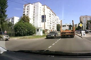 Nákladiak prešiel cyklistku