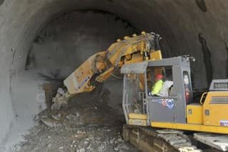 Tunel Svrčinovec na D3
