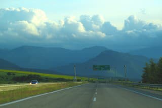Diaľnica