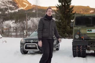 Duster proti pásovému vozidlu