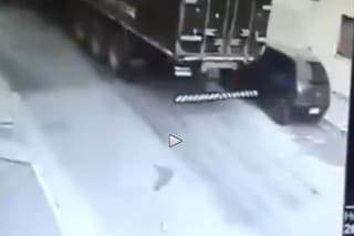 Kamión si zobral kamaráta