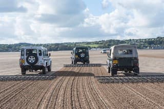 Land Rover Defender kreslí